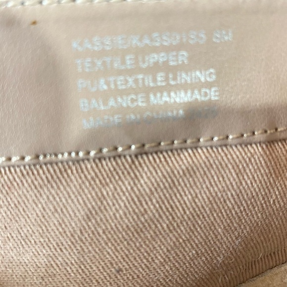 Betsey Johnson Kassie Black Suede Ankle Boots size 8 - Picture 12 of 13